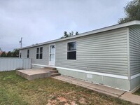 Building Photo - Inviting 3 bedroom 2 bath House with fence...
