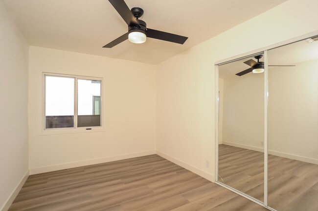 Building Photo - 5826 Jamieson Ave