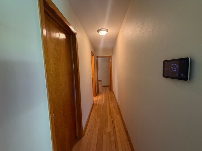 Building Photo - 2364 S Syene Rd