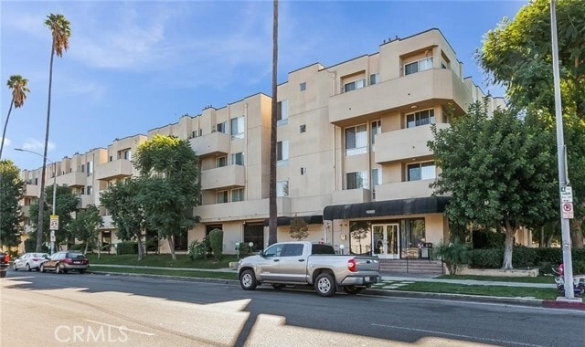 Building Photo - 19350 Sherman Way