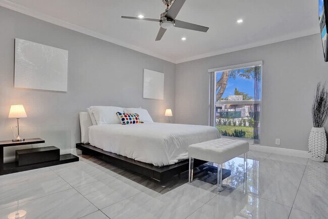 Building Photo - 1000 Diplomat Pkwy