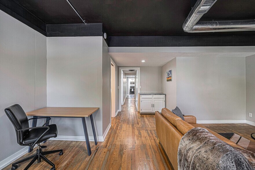 Building Photo - 149 Valley Ave NW