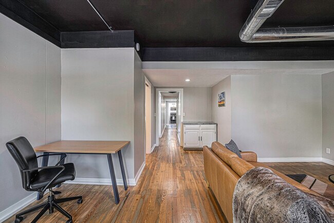 Building Photo - 149 Valley Ave NW