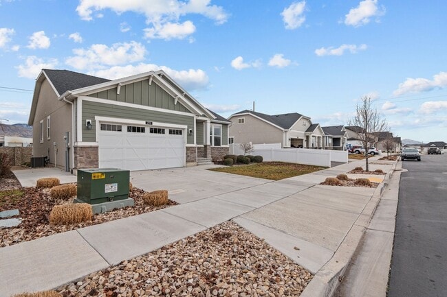 Building Photo - Beautiful 5 Bed / 3 Bath Single-Family Home in Lindon