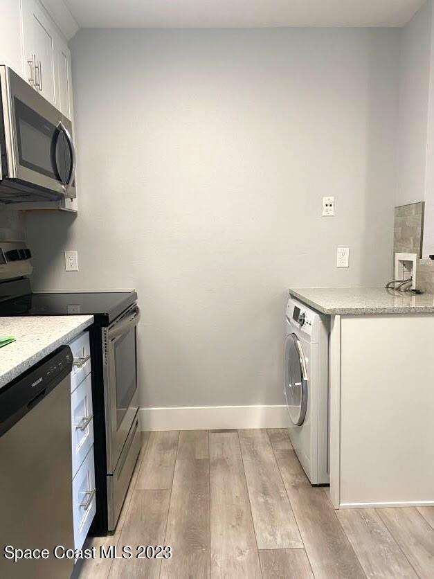 Building Photo - 225 S Tropical Trail