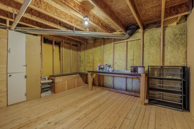 Building Photo - 5108 Hawk Springs Dr