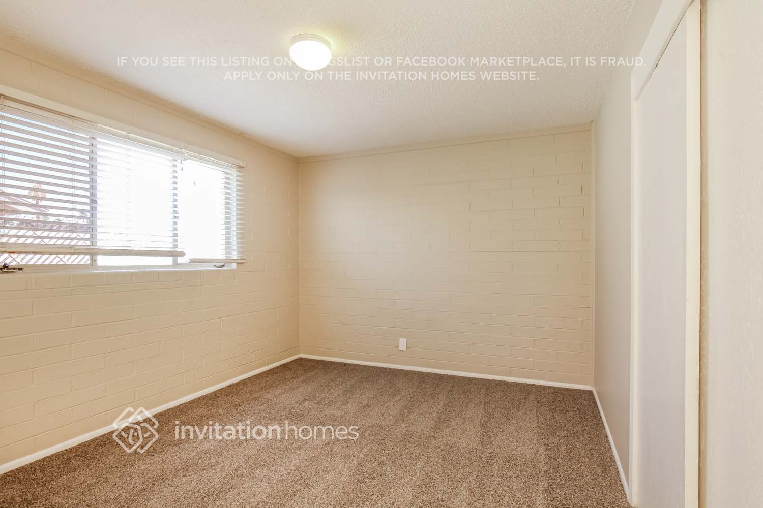 Building Photo - 5023 N 39th Dr