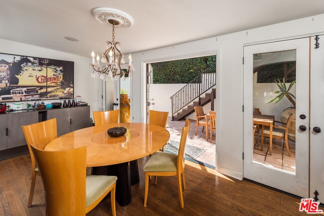 Building Photo - 1417 Queens Rd