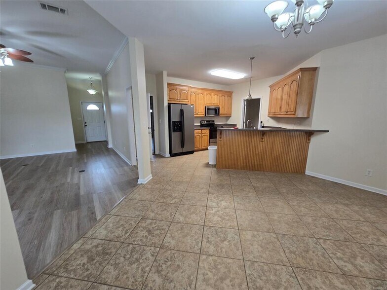 Building Photo - 405 Harvest Loop