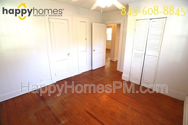 Building Photo - 2146 Medway Rd