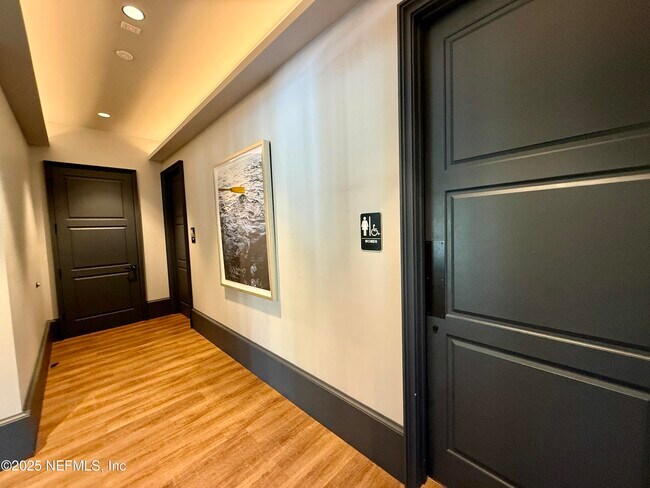 Building Photo - 75310 White Rabbit Ave