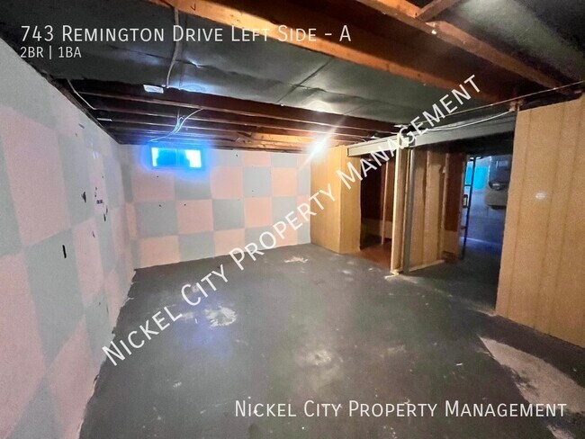 Building Photo - 743 Remington Dr