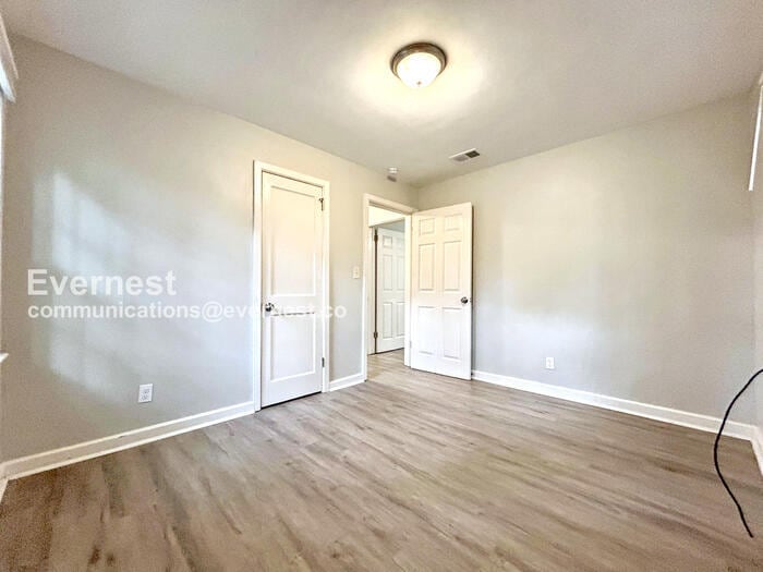 Building Photo - 1819 Oakmont Dr NW