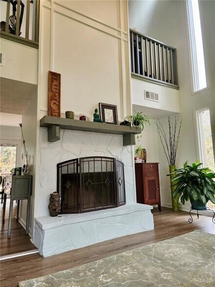 Building Photo - 8025 Cedar Cove