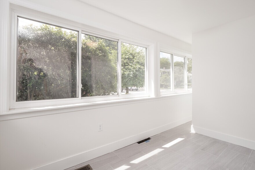 Building Photo - 92 Clinton Place Unit #2