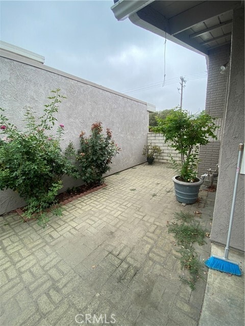 Building Photo - 25236 Lawton Ave