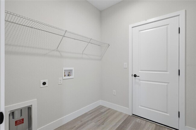 Building Photo - 4 Slator Ct