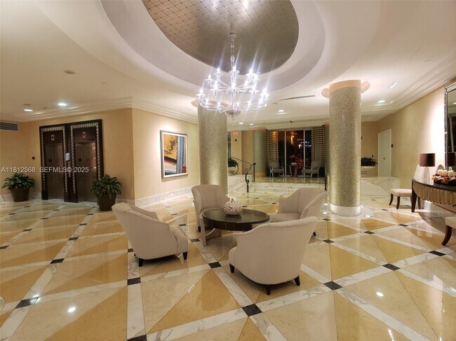 Building Photo - 6917 Collins Ave