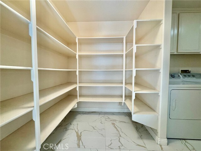 Building Photo - 16612 China Berry Ct