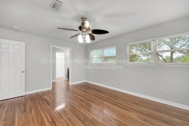 Building Photo - 20 Dogwood Ln