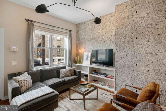 Building Photo - 1724 Morris St