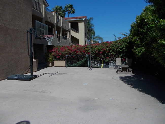 Building Photo - 16912 Sims Lane