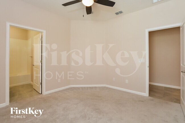 Building Photo - 874 Lady Bird Ln
