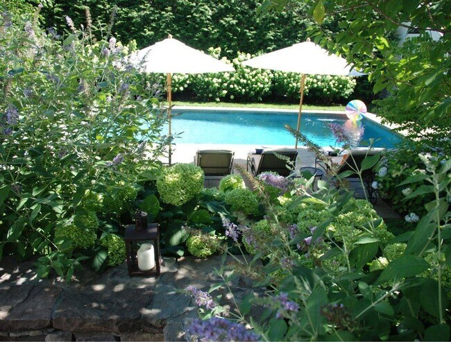 Building Photo - 23 Howard St