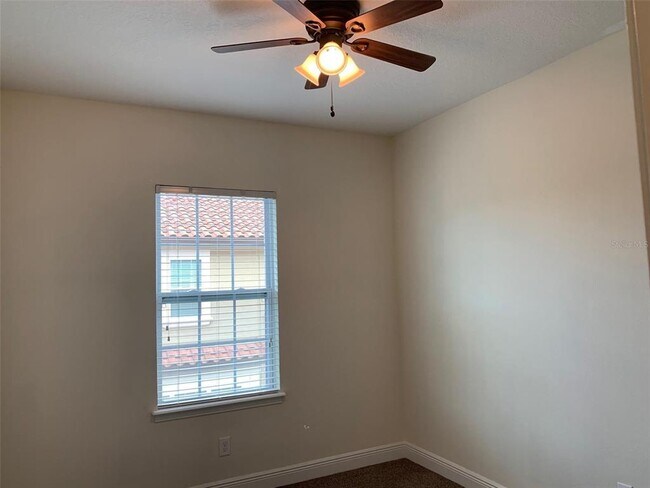 Building Photo - 1704 Lobelia Dr