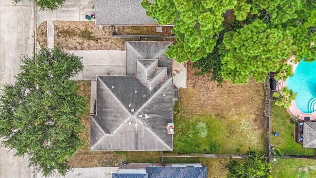Building Photo - 23806 Spring Way Dr