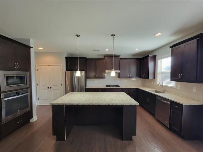 Building Photo - 3218 Leyden Ct