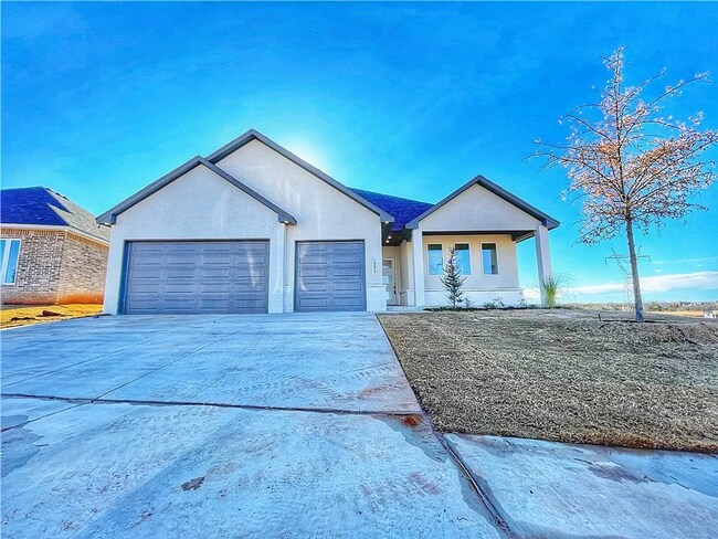 Building Photo - Luxarious 3BD/2BTH Home off of JKP Turnpik...