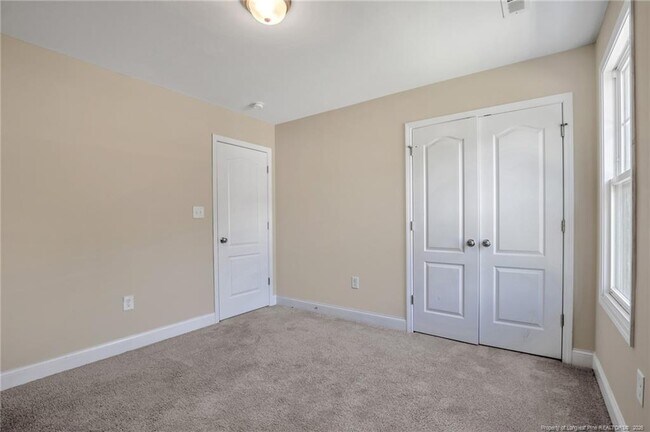 Building Photo - 2779 Rivercliff Rd