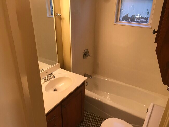 Bath Room - 510 W 17th St