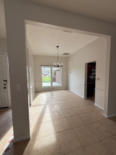 Building Photo - 2355 Abalone Blvd