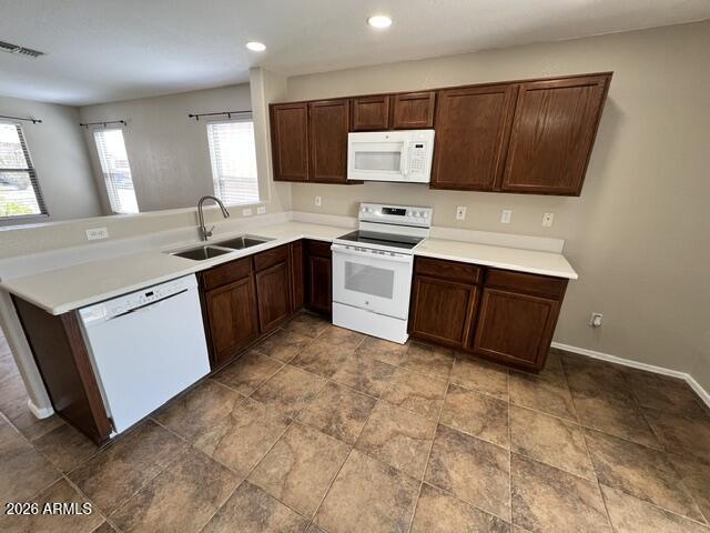 Building Photo - 2849 W San Carlos Ln
