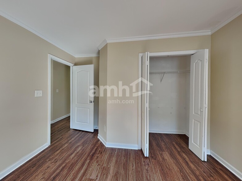 Building Photo - 178 Mirramont Lake Dr