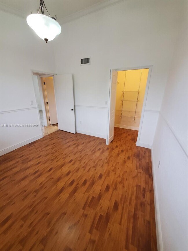 Building Photo - 6416 SW 131st pth