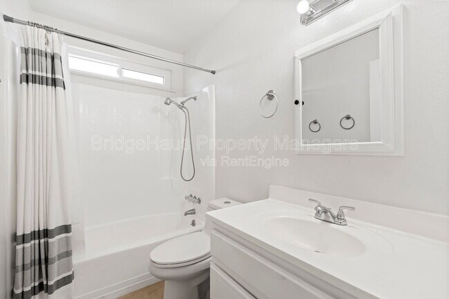 Building Photo - 4181 Galbar St