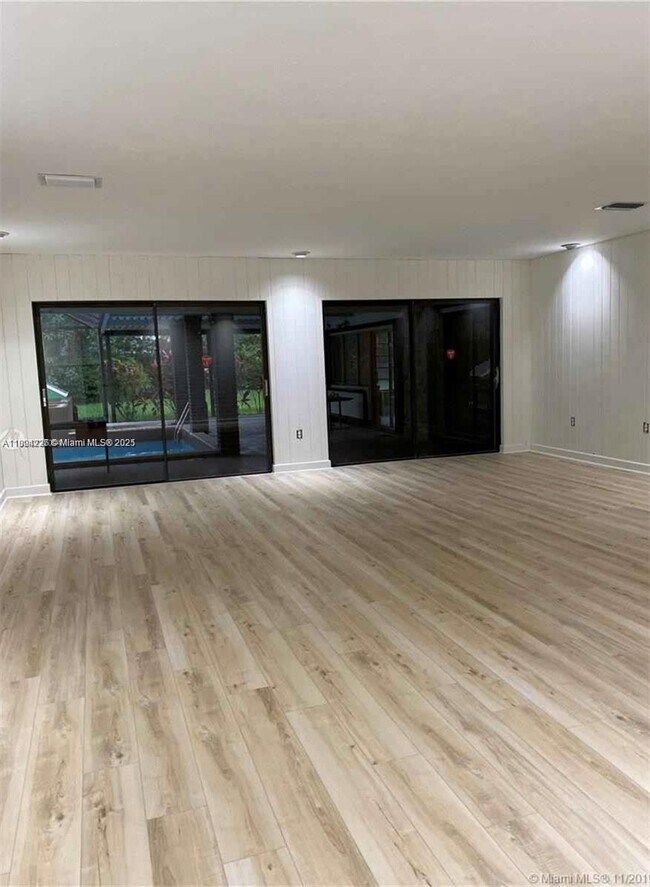 Building Photo - 7440 SW 70th Terrace