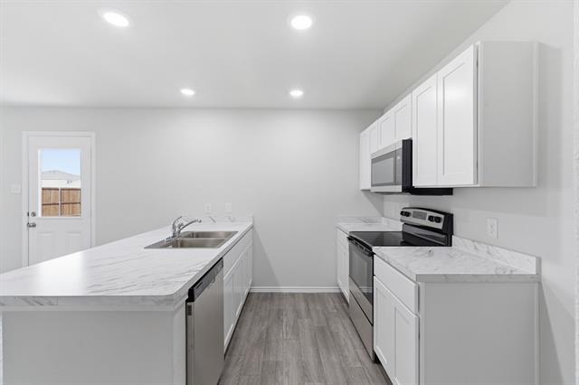 Building Photo - 805 Bluffview Dr