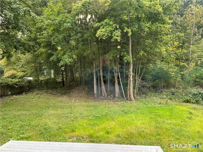 Building Photo - 12 Sleepy Hollow Pentway