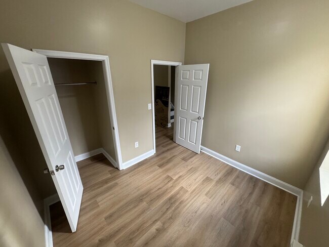 Building Photo - 2327 N 18th St