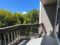 Building Photo - "Charming 1-Bedroom Retreat in Prime San Francisco Location – 730 Sq Ft of Comfort!"