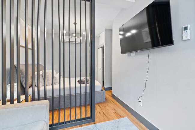 Building Photo - 340 Palisade Ave