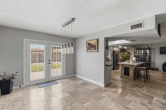 Building Photo - 4716 W Christy Dr