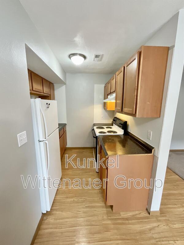 Building Photo - 1804 Jamestown Rd