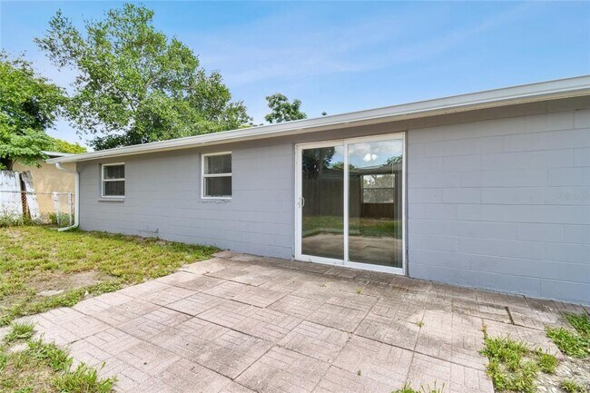 Building Photo - 7721 Arbordale Dr