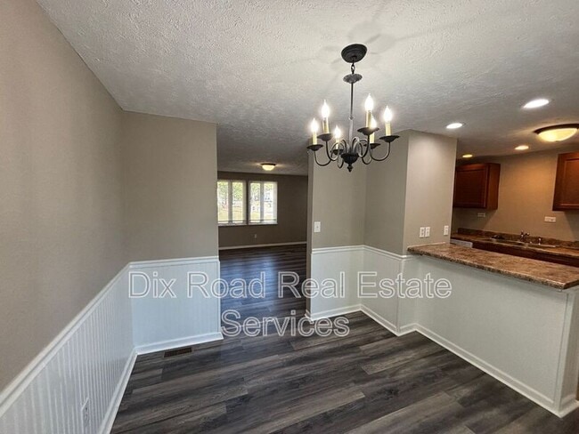 Building Photo - 2351 Wienburg Dr