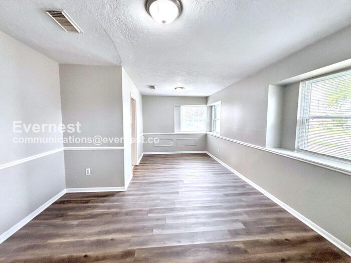 Building Photo - 12419 Lima Dr